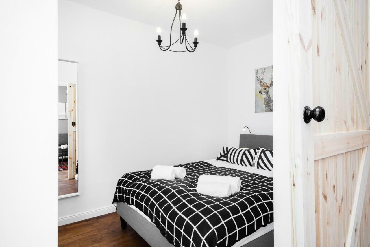 Apartament First By Renters Warszawa