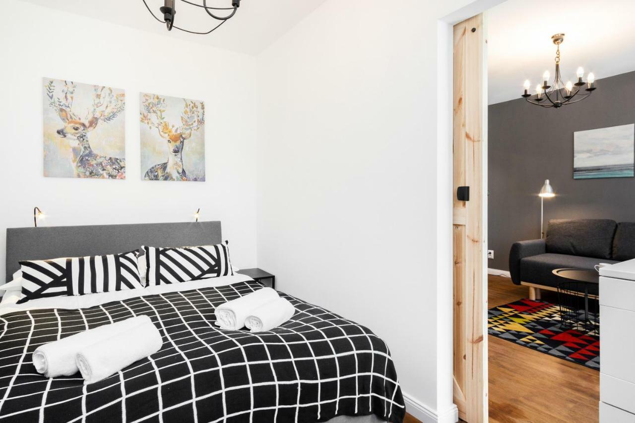 Apartament First By Renters Warszawa