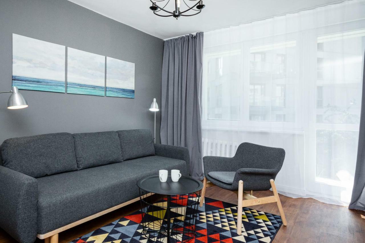 First By Renters Apartament